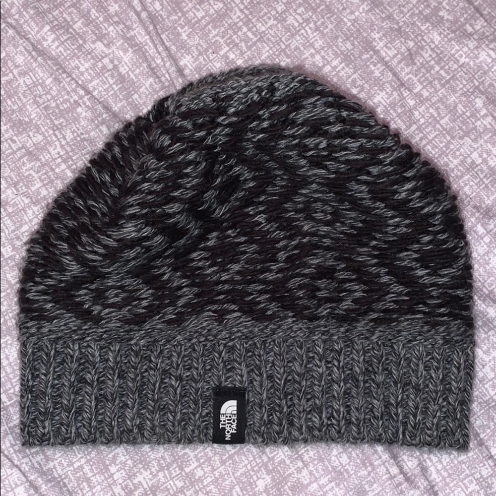 North face gray and black beanie with gloves